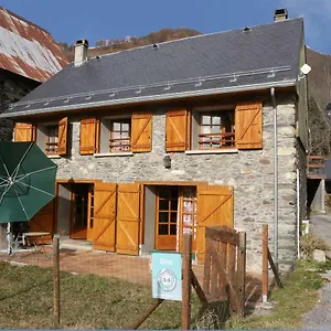 Pyrenees Stone Mountain House Hébergement de vacances